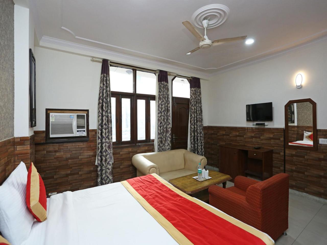 Oyo 472 Hotel Sareen New Delhi Ngoại thất bức ảnh